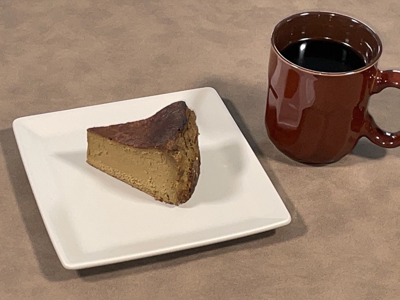 ほうじ茶香るチーズケーキ（１カット）